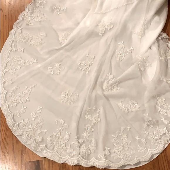 Alfred Angelo wedding dress size 4 - Picture 13 of 14